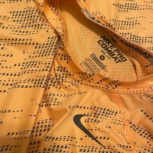 𝅺NIKE Pro Compression Shirt